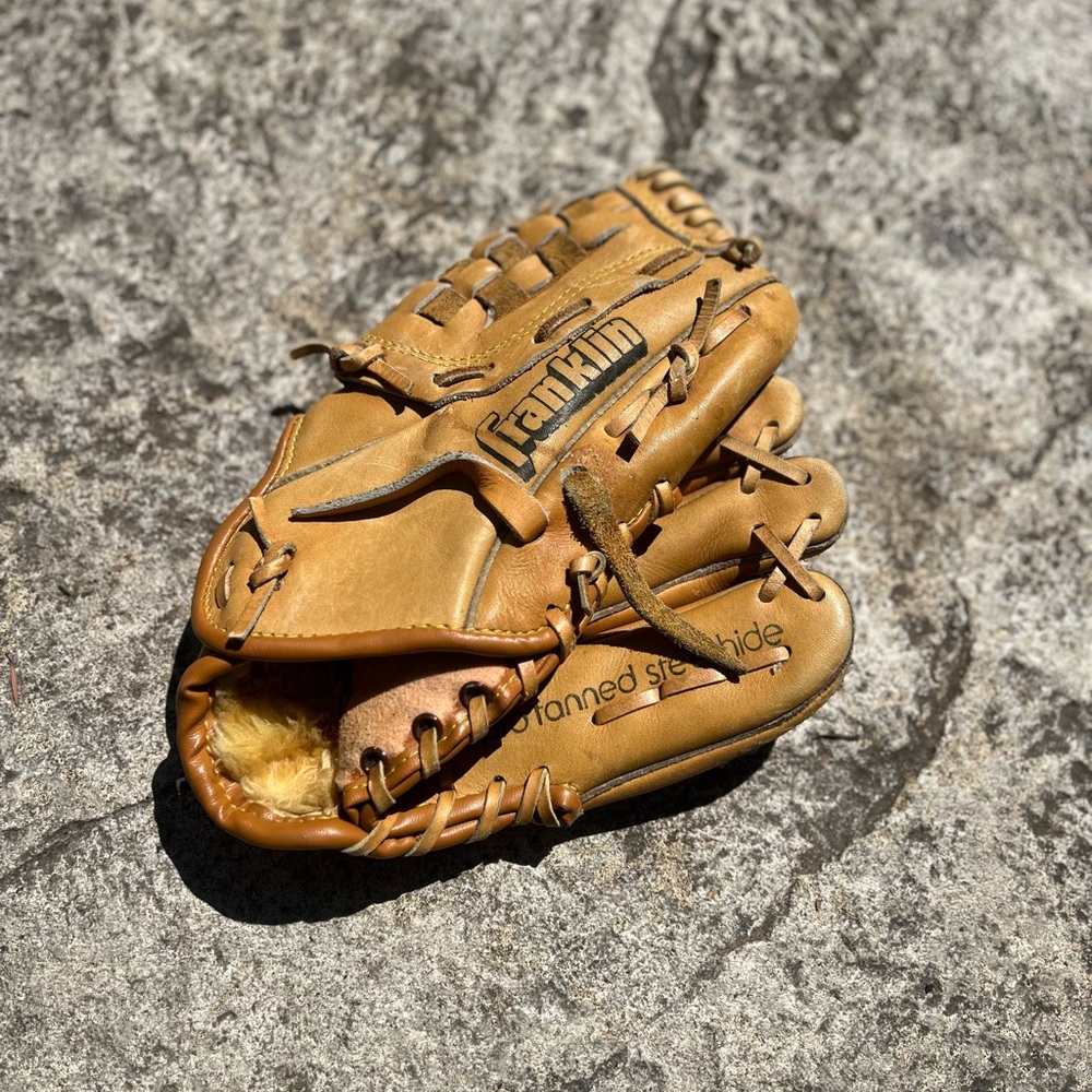 Franklin RTP Leather Pro-Tanned 4640 11" RHT Youth Baseball Mitt